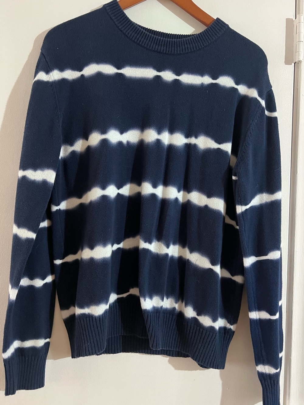 Men's Navy Crewneck Sweater